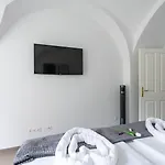 Tranquil Wachau Escape - 45m2 With Outdoor Terrace Appartamento Mautern an der Donau