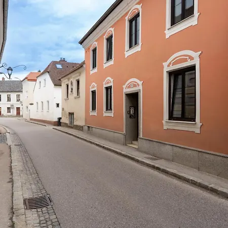 Tranquil Wachau Escape - 45m2 With Outdoor Terrace Mautern