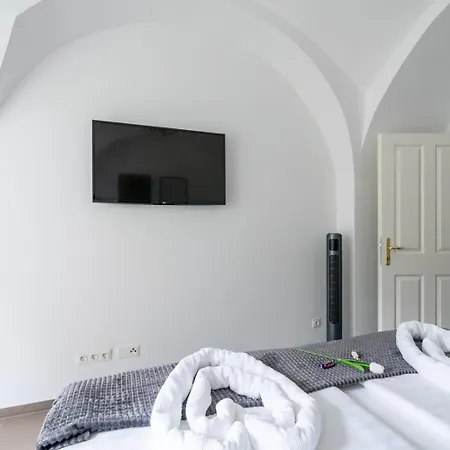 Tranquil Wachau Escape - 45m2 With Outdoor Terrace شقة ماوتيرن